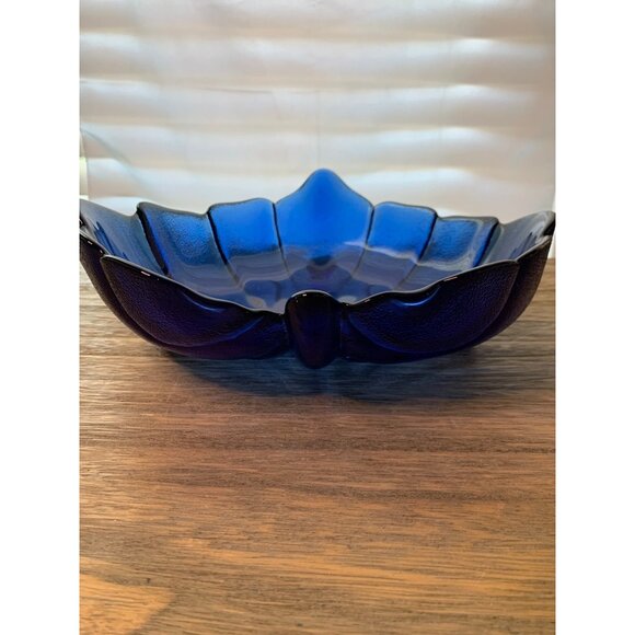 Vintage Blue Glass Footed Leaf-Shaped Dish 12"x11"x3.5" Decorative Bowl Home Dec - Picture 3 of 4